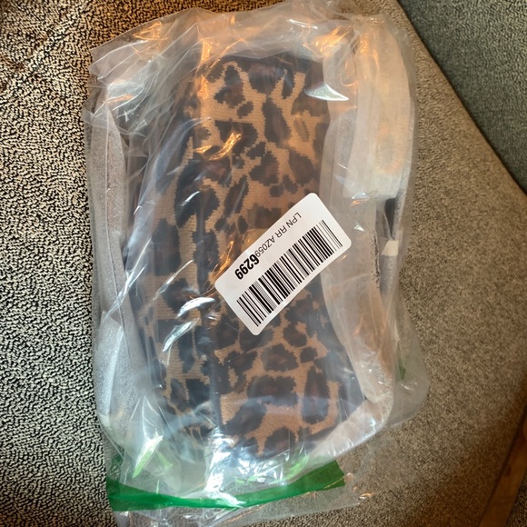 🆕 NIB Marc Jacobs Softshot 21 Leopard camera bag - Picture 2 of 11